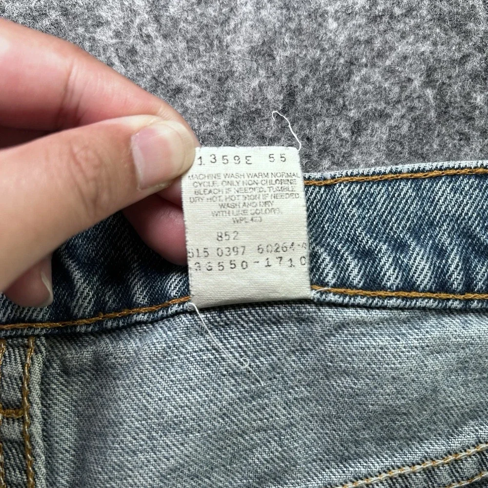 Vintage 90s Levi's 550 Size 34 Relaxed Fit Denim Blue Jeans Orange Tab Shorts